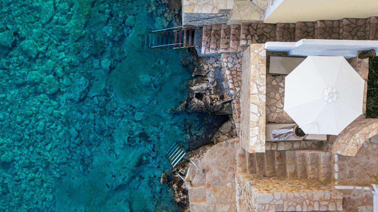 Villa Phaedra Chalki Town 外观 照片