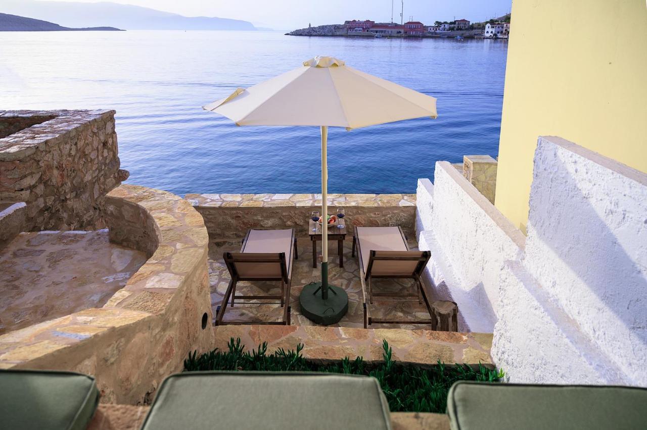 Villa Phaedra Chalki Town 外观 照片