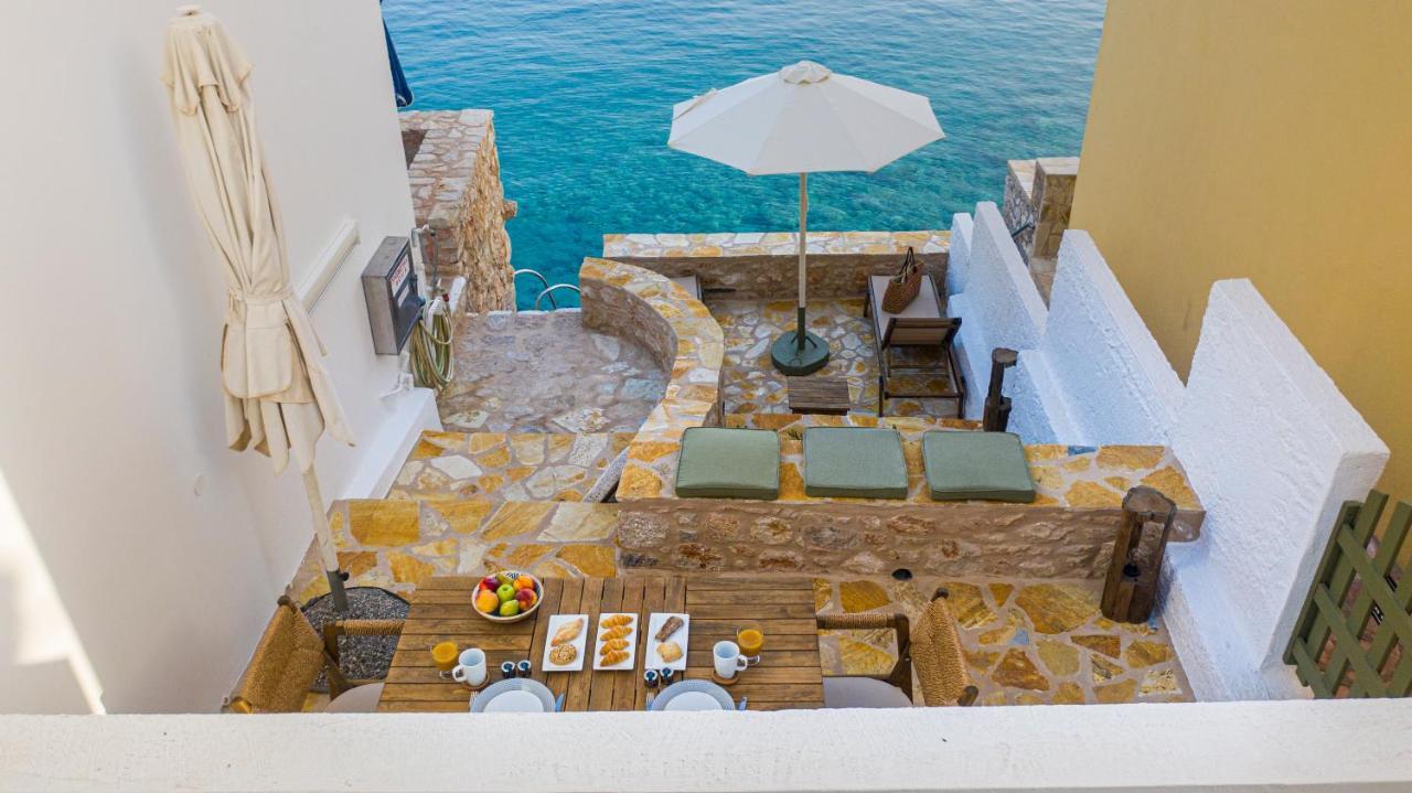Villa Phaedra Chalki Town 外观 照片