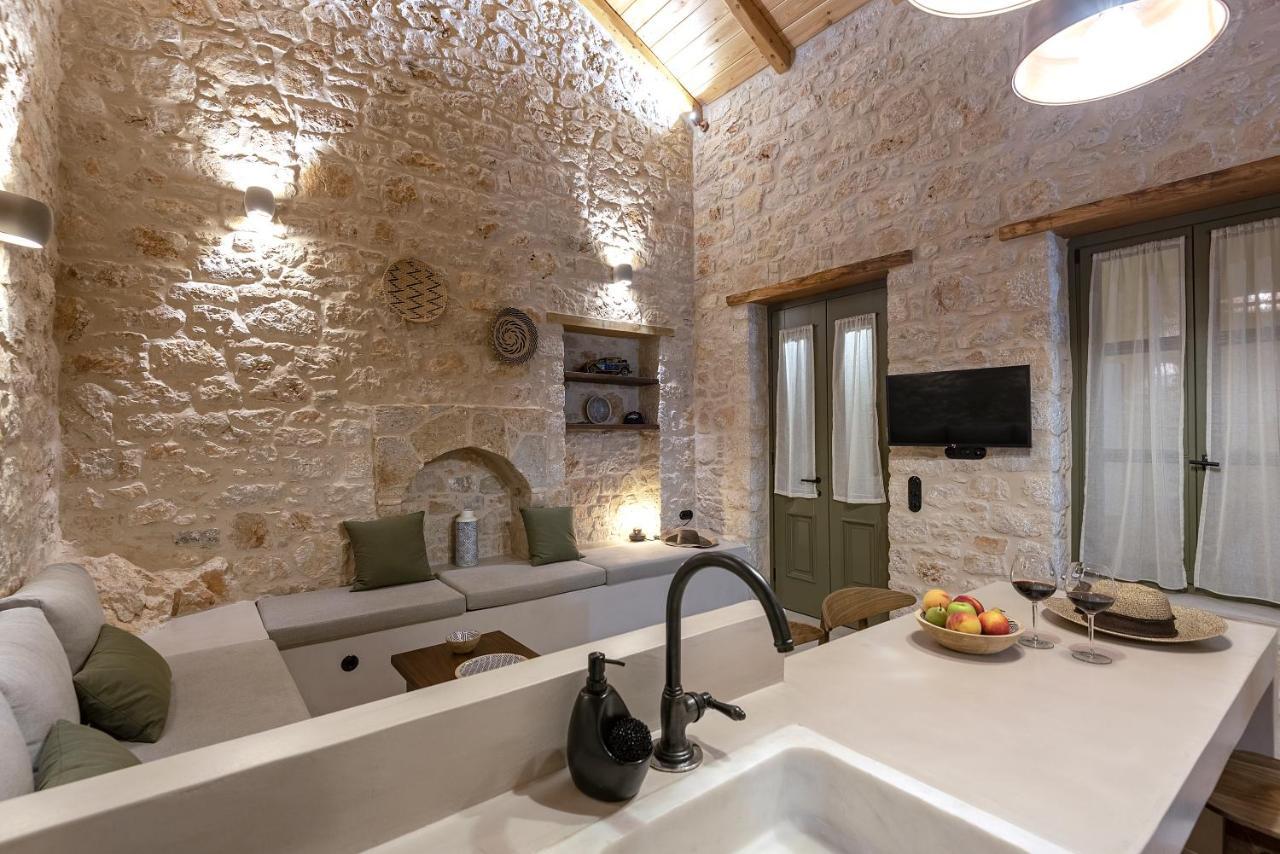 Villa Phaedra Chalki Town 外观 照片